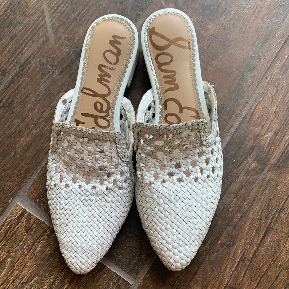 Beautiful Sam Edelman white Mules. 7.5